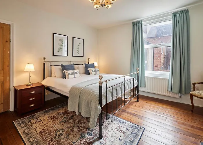 Host & - Hidden Gem *